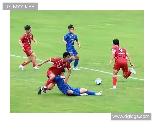 南京足球队实力引发热议球迷对球队表现的不同看法与争论