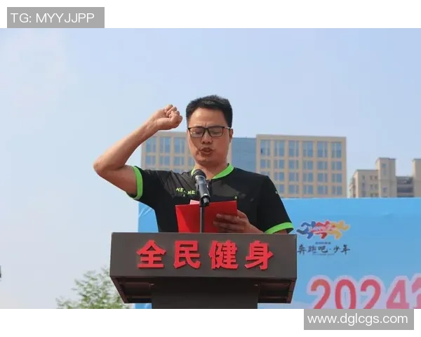 周强畅谈足球生涯的起伏与梦想追逐之路